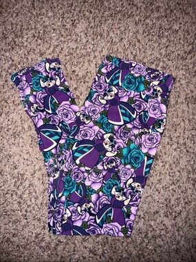 LuLaRoe Queen of Hearts Rose-Print Leggings